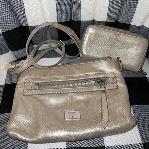 Fossil crossbody and wallet set